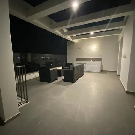 Апартаменты Mall View Modern Penthouse