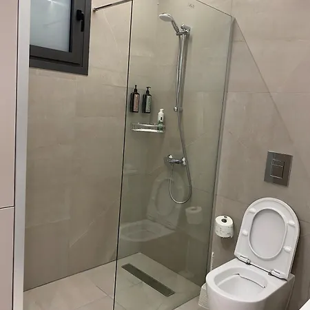 Mall View Modern Penthouse Apartament *