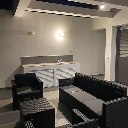 Апартаменты Mall View Modern Penthouse *