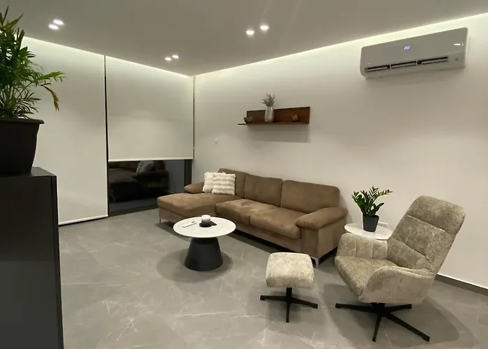 Mall View Modern Penthouse Апартаменты