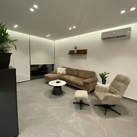 Mall View Modern Penthouse Appartement