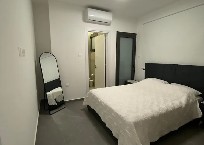 Mall View Modern Penthouse Apartamento Lárnaca