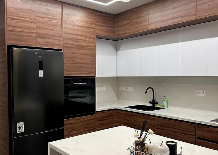 Mall View Modern Penthouse Apartamento